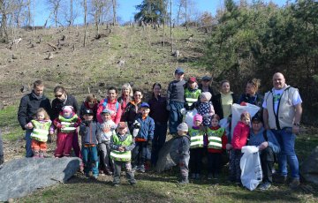 Ukliďme Kunratice - poděkování za opravenou Krellovu studánku