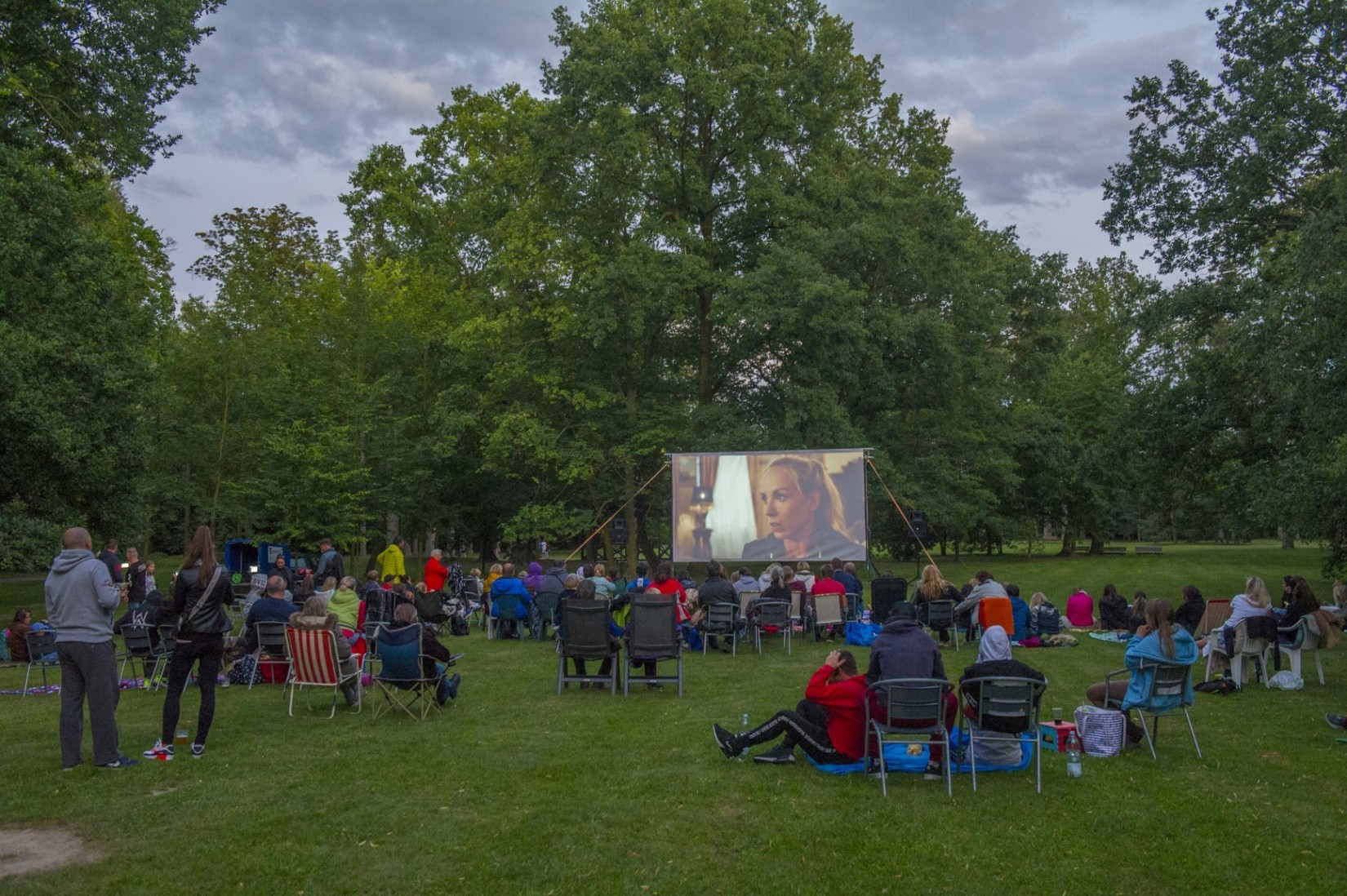 Letni Kino Zamecky Park Oficialni Web Mestske Casti Praha