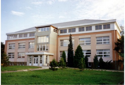 Fotografie - škola v Kunraticích