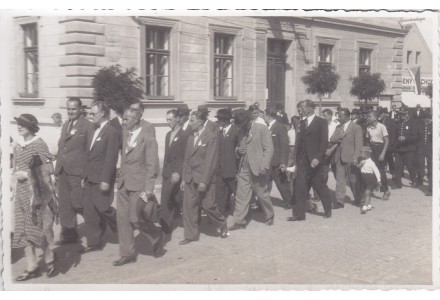 Fotografie - škola v Kunraticích