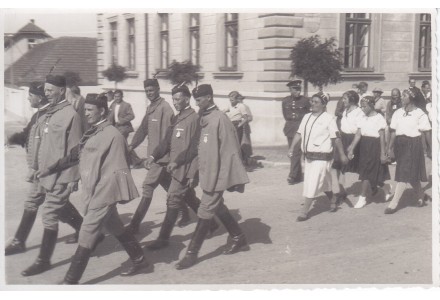 Fotografie - škola v Kunraticích