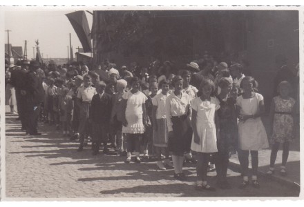 Fotografie - škola v Kunraticích