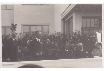 Fotografie - škola v Kunraticích