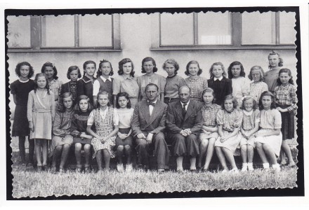 Fotografie - škola v Kunraticích
