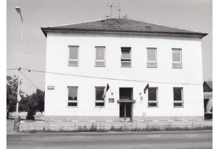 Fotografie - škola v Kunraticích