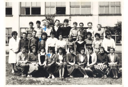 Fotografie - škola v Kunraticích