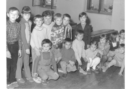 Fotografie - škola v Kunraticích