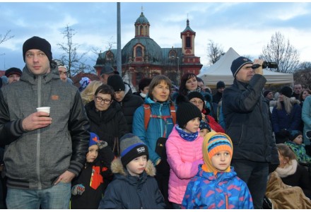 Rozsvícení vánočních stromů v neděli 3.12.2017 