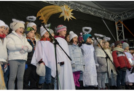 Rozsvícení vánočních stromů v neděli 3.12.2017 