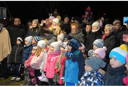 Rozsvícení vánočních stromů v neděli 3.12.2017 