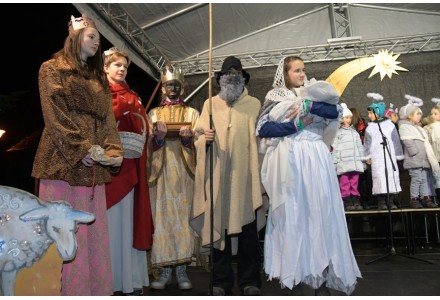 Rozsvícení vánočních stromů v neděli 3.12.2017 
