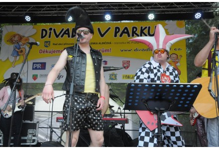Divadlo v parku 