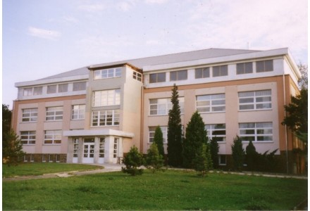Fotografie - škola v Kunraticích