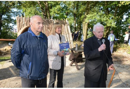 Nový hrad slavnostní otevření po sananci