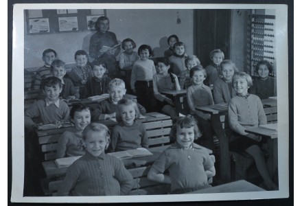 Fotografie - škola v Kunraticích