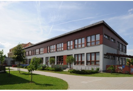 Fotografie - škola v Kunraticích