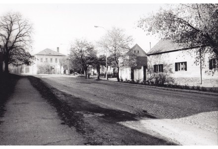 Fotografie - škola v Kunraticích